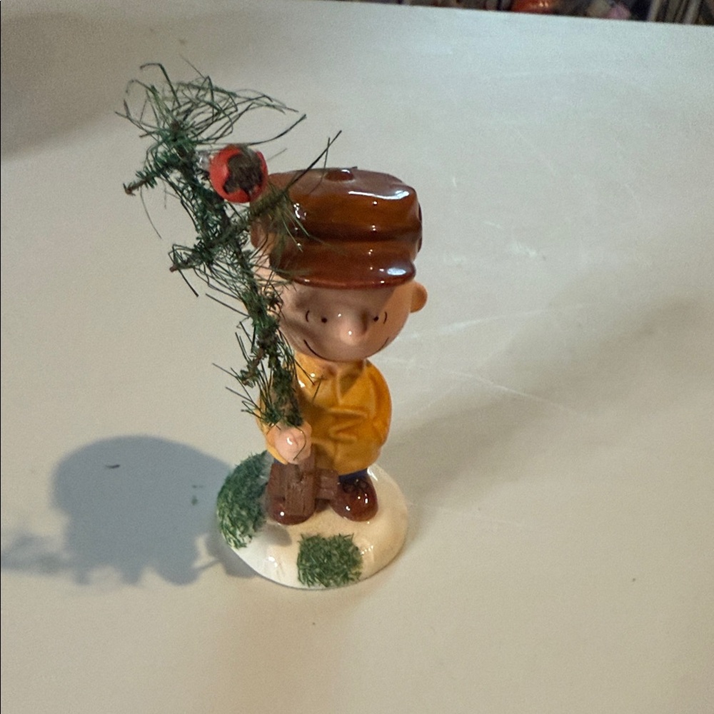 Charlie Brown Ceramic Figurine with Tree